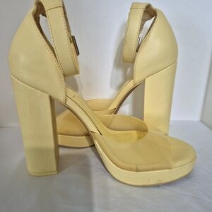 Rachel Zoe Ankle Strap Chunky Heel Sandal Lemon Yellow Size 7